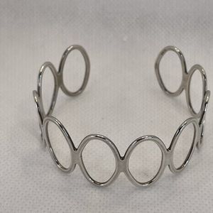 Sterling silver circle bracelet